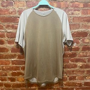 Lululemon Drysense T, Size L